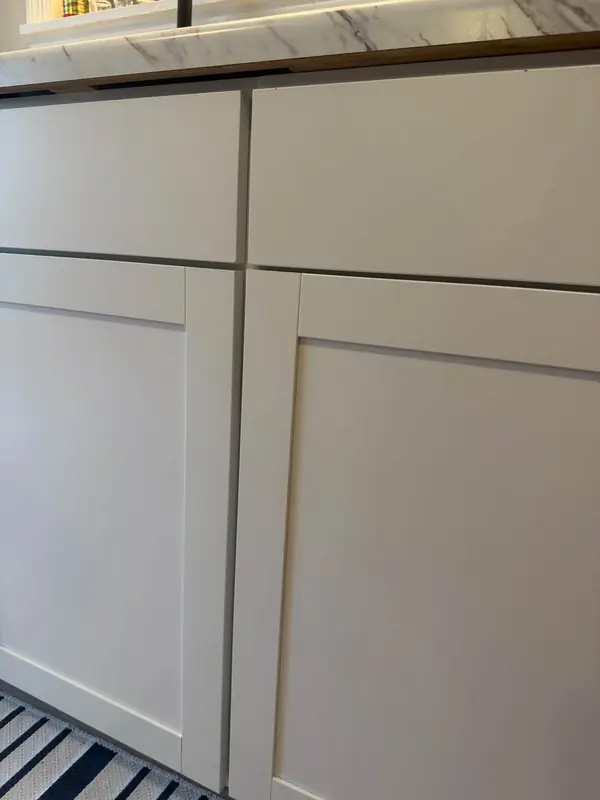 Cabinet edges after Josie cleaned it